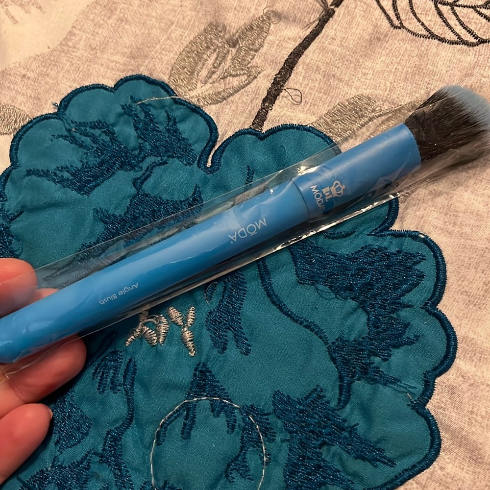 Moda Blue Makeup Brush